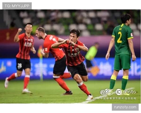 奥斯卡本赛季加强直塞直击中场防线，提升组织核心作用明显