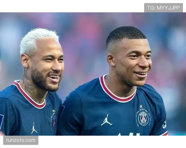 内马尔与姆巴佩的进攻角色分化：控球组织与终结效率的路径差异